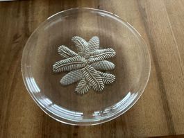 Gross Glasschale mit Tannzapfenmotiv, Durchmesser ca. 34.5 c