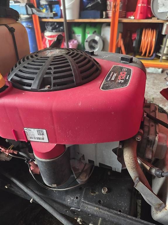 Mtd Tagliaerba: Rasentraktor MTD Racing 125 mit neuem Motor – Usato da adligenswil venduto da Geryemm 4