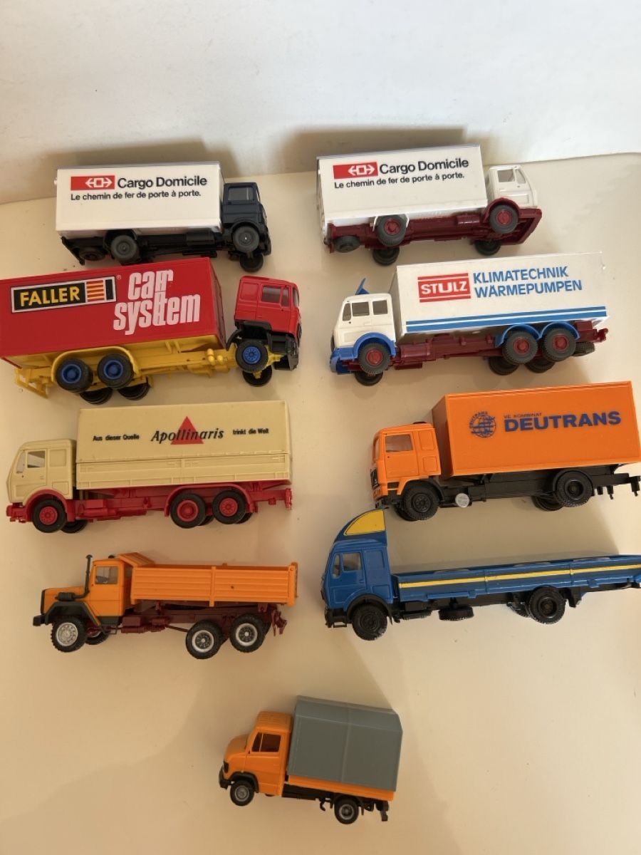 Kits de montage: Models réduits camions 1:87/HO – D'occasion à Veytaux par ccristina