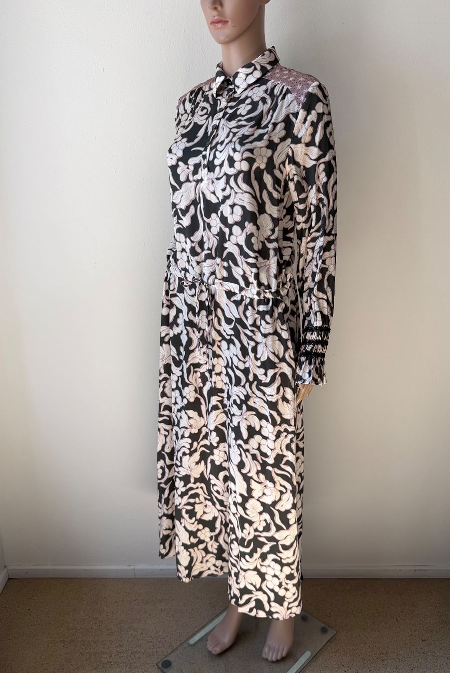 Dea Kudibal Vestiti: DEA KUDIBAL Seidenkleid 💜 – Usato da Zürich venduto da ClosetQueen 1
