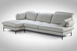 Calia Italia Toby Wing in Antares Weiss