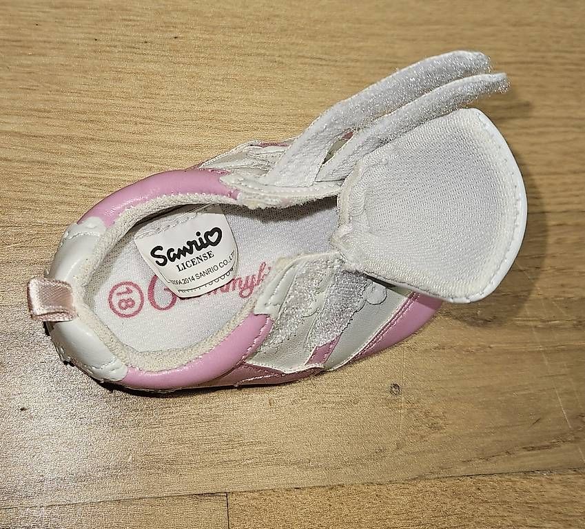 Scarpe per ragazzi: Babyschuhe Hello Kitty Gr. 18 – Usato da Basel venduto da Bienli03 2