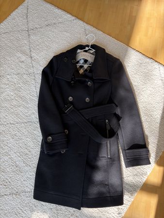 Burberry Brit Mantel schwarz Grösse 36 guter Zustand