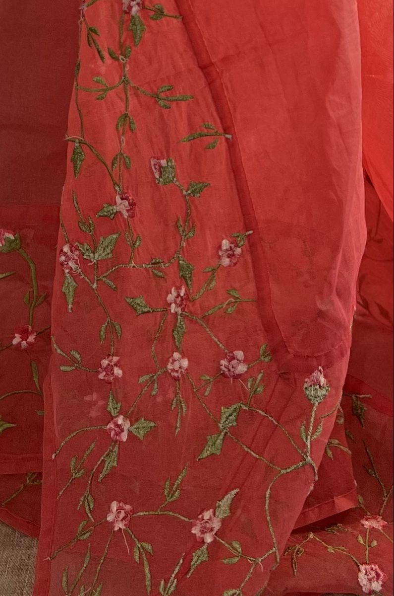Altra biancheria da tavola: Belle nappe carrée organdi coton brodé fleurs 5 sets de tabl – Nuovo (secondo la descrizione) da Genève venduto da DELIRBEADS 2