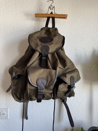 Fischer-Rucksack grün Leder Klappen guter Zustand