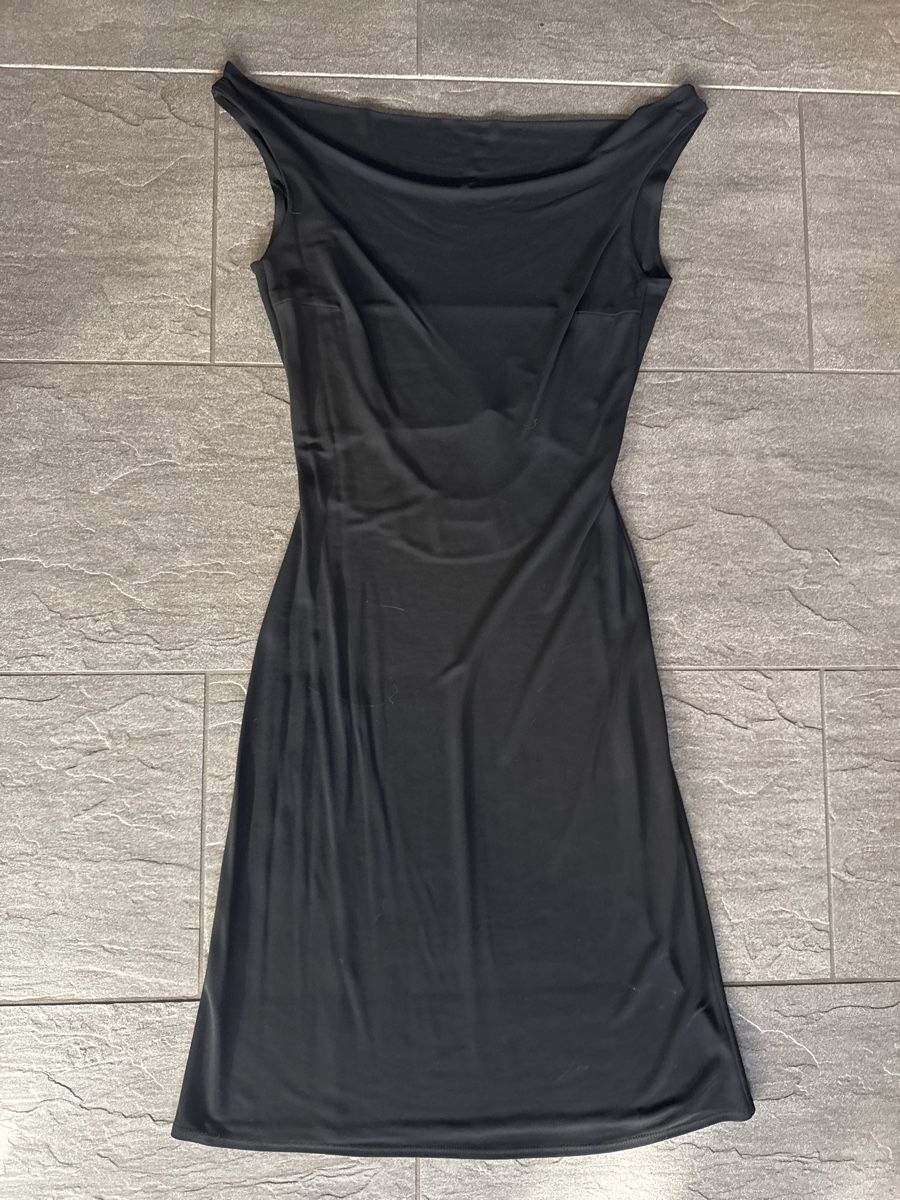 Vestiti: Das Kleine Schwarze, rückenfrei – Usato da Frauenkappelen venduto da leola1973