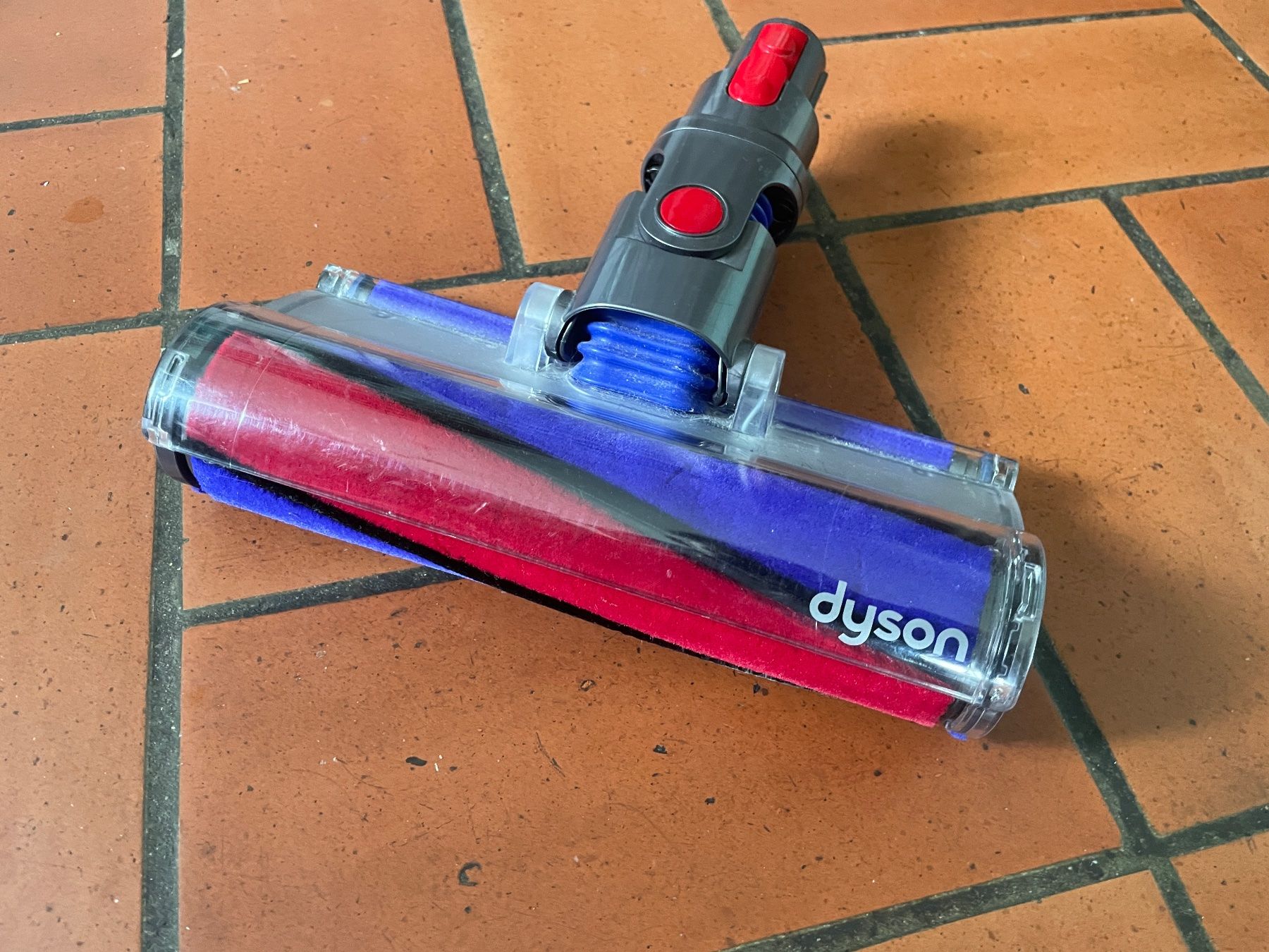 Dyson Aspirapolveri & Accessori: Dyson Fluffy Bodendüse neu | V8 - V10 - V11 - V15 – Nuovo (secondo la descrizione) da Zürich venduto da gotogs