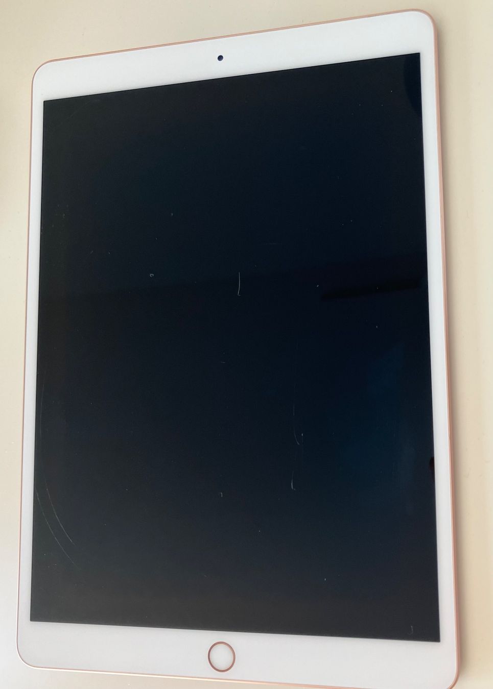 Apple Tablet PC: iPad Air 3. Gen. Wi-Fi, 64GB – Gebraucht aus Schaffhausen von Tempera