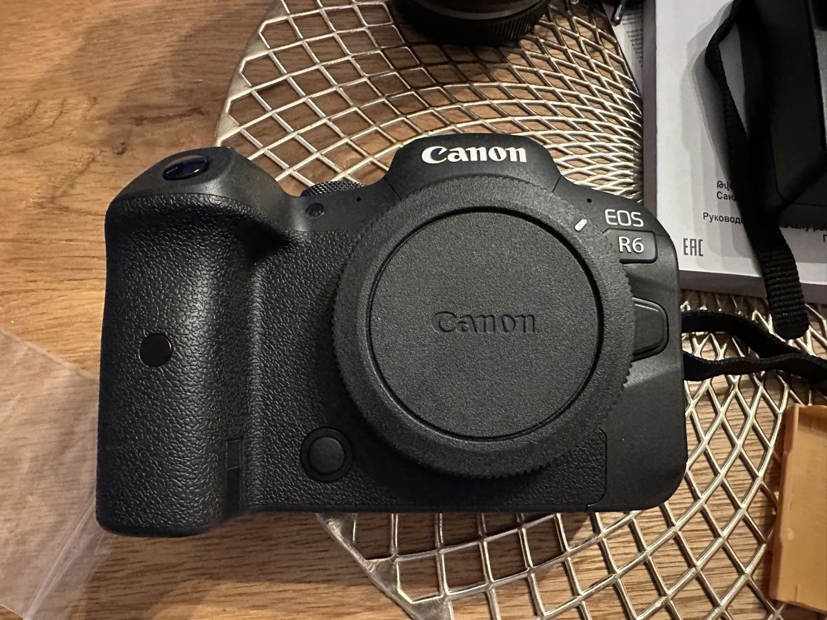 Canon Fotocamera: Canon EOS R6 Body – Usato da St. Gallen venduto da ire_6ktn 2