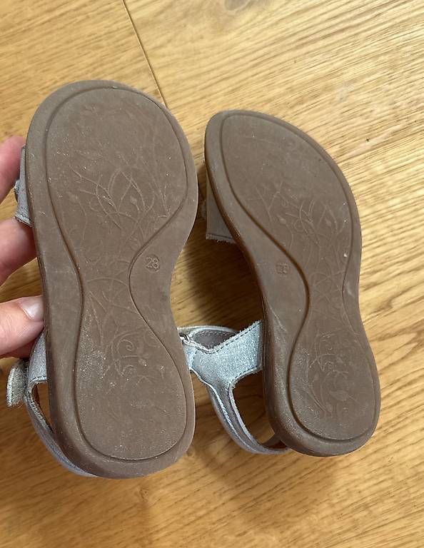 Chaussures filles: Froddo Sandalen Gr. 28 – D'occasion à Bottmingen par OliviaM06 2