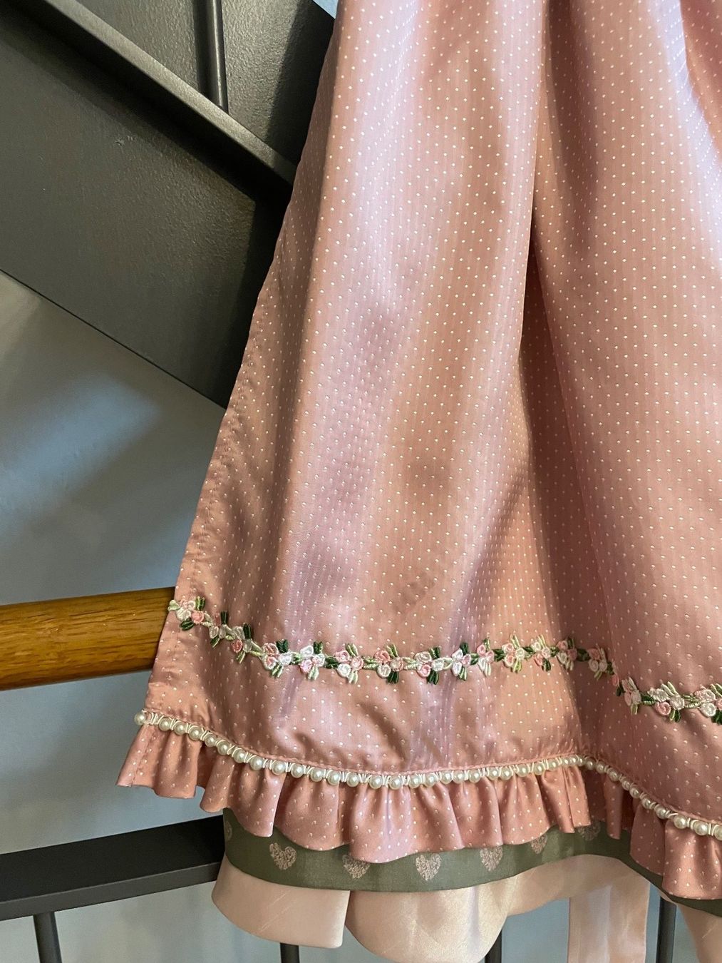 Krüger Kleider: Wunderschönes Krüger Dirndl in Rosa / Hellgrün – Gebraucht aus Zürich von mir_c7h5 5