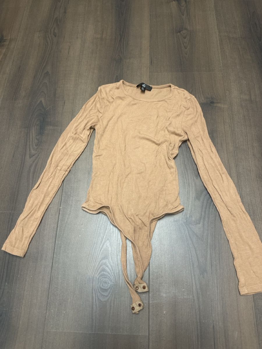 Tops: Body langarm beige Grösse M neuwertig – Neuf (Voir description) à Biel/Bienne par julietteW.