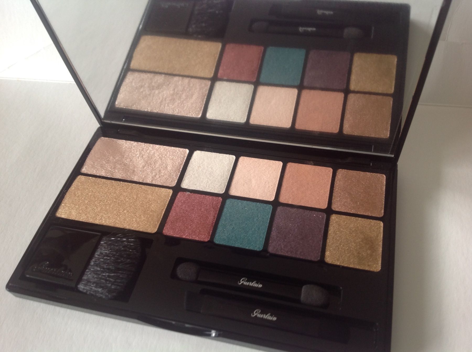 Guerlain Make-up: Guerlain - Electric Look - Palette - NEUF – Nuovo e nell'imballaggio originale da Sion venduto da accroshoes