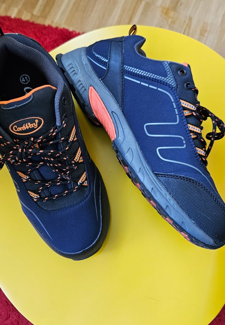 Chaussures femmes: Trekkingschuh Gr 41 neu! – Neuf (Voir description) à herisau par Florusa 2