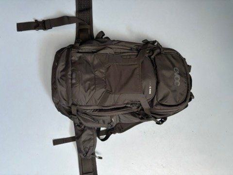 Evoc Protections: EVOC  E-RIDE  E-Bike Rucksack M/L  mit Insite Back Protector – D'occasion à Lachen SZ par hei_pdr6
