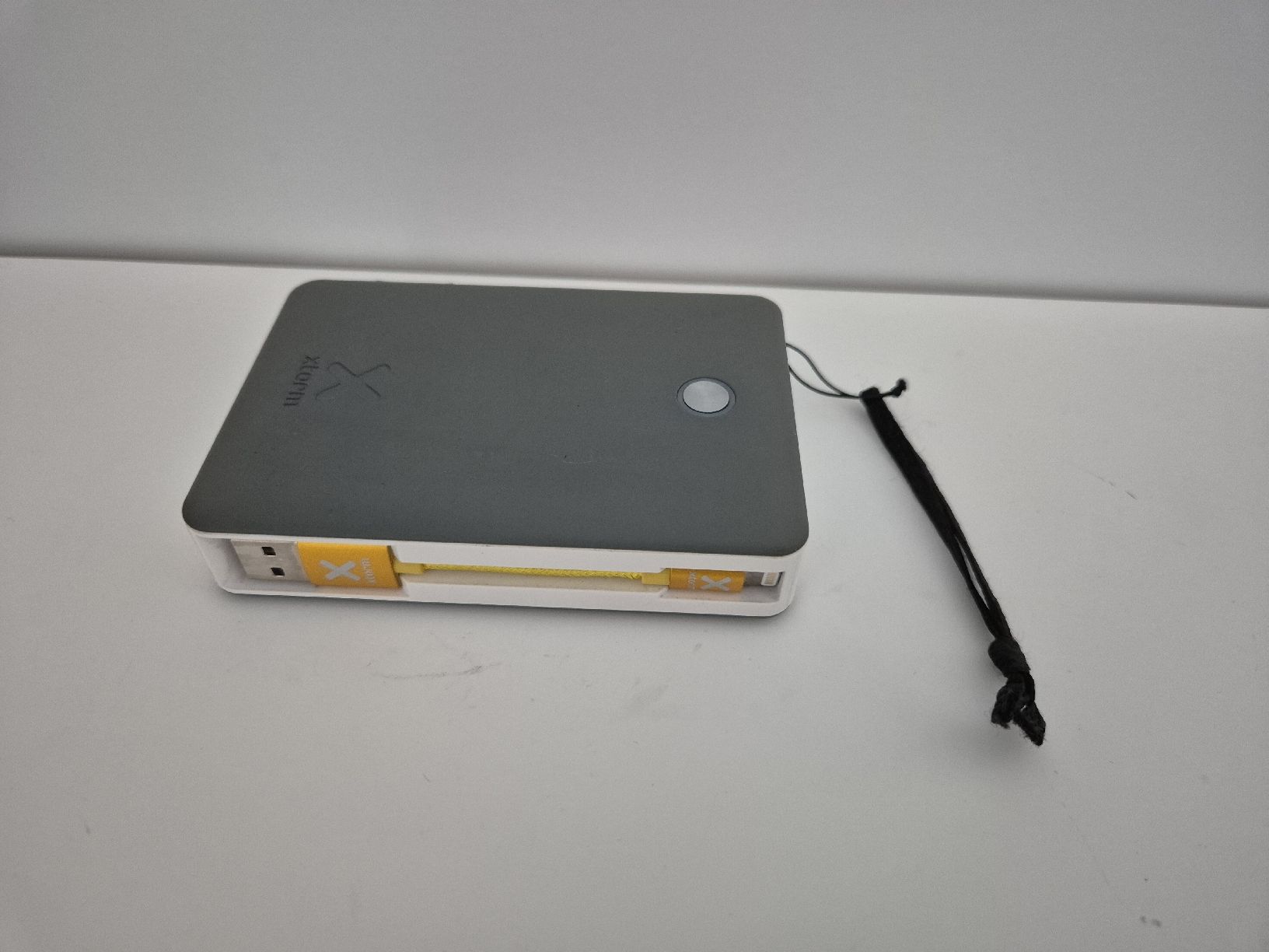 Xtorm Caricabatterie: Xtorm XB201LU Power Bank – Usato da Domat/Ems venduto da cowi