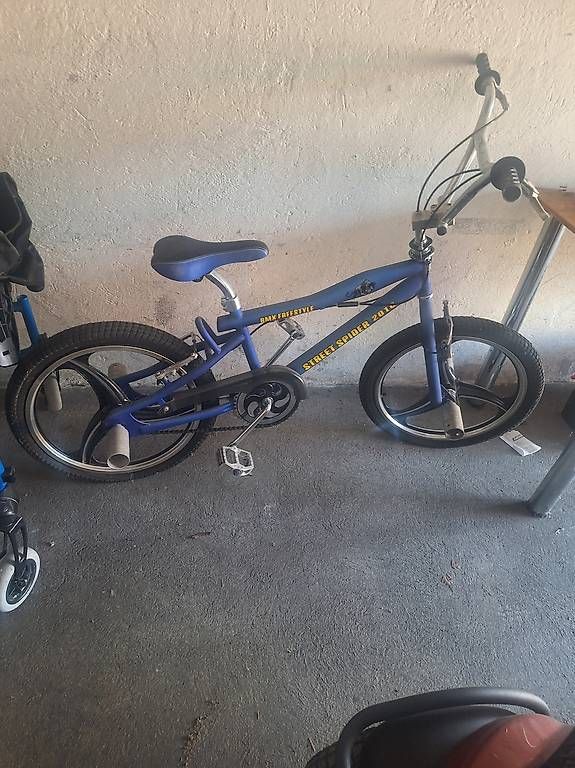 Biciclette: Neues blaues BMX Freestyle Velo – Usato da Düdingen venduto da san_kf2l