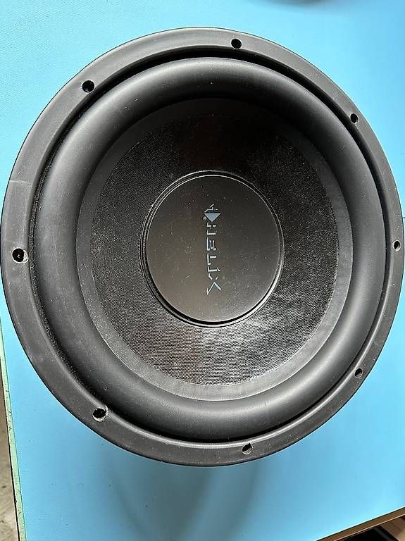 Casse acustiche: Helix W12 Competition Subwoofer – Usato da Niederhasli venduto da mar_99xb