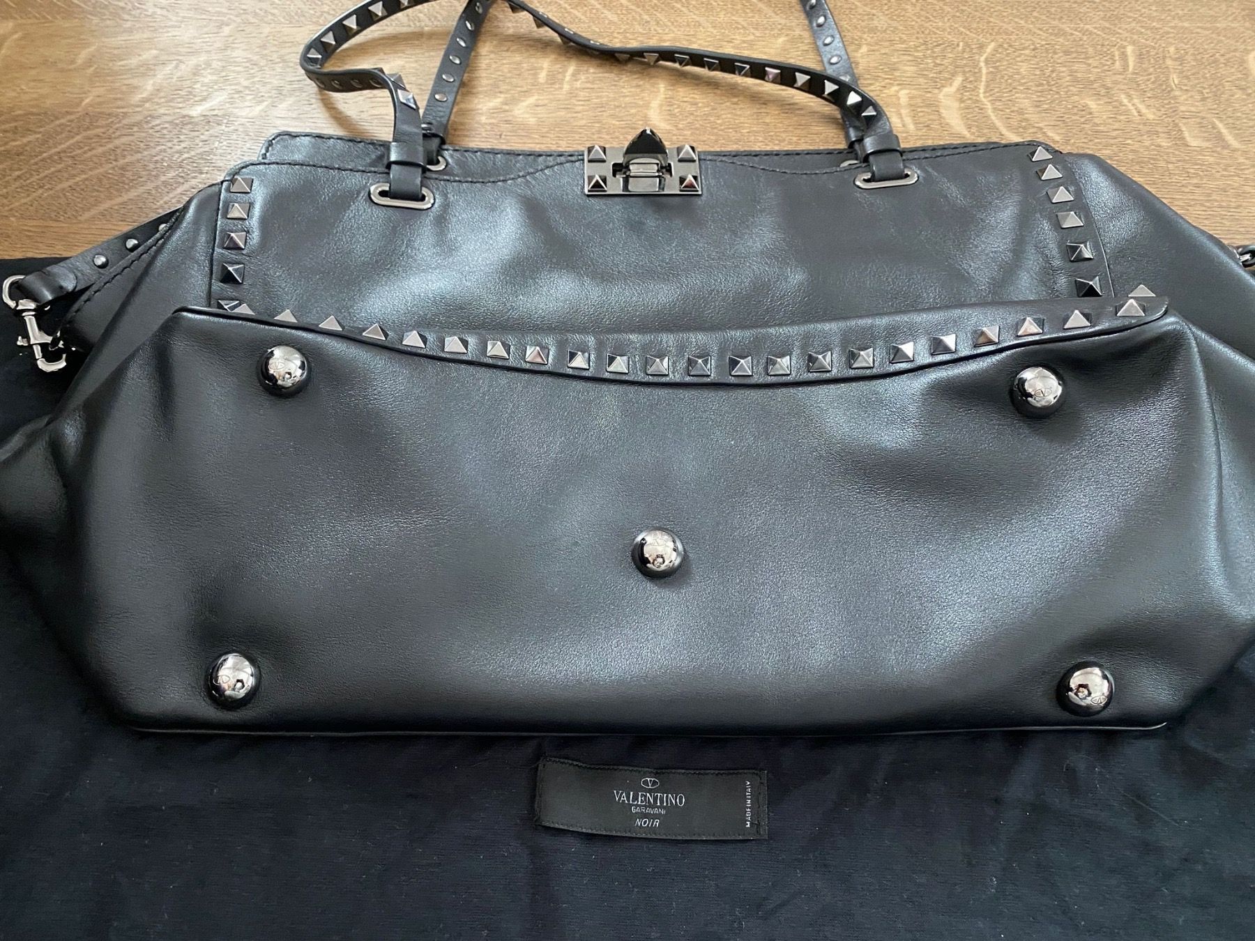 Valentino Borse da donna: Valentino Rockstud Bag – Usato da Glattbrugg venduto da A.S.90 2