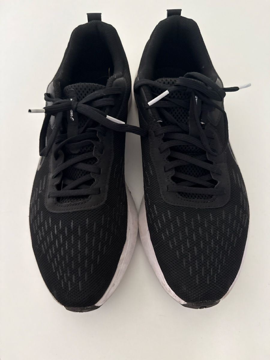 Chaussures hommes: Basket de course  – D'occasion à Cartigny par Kelly.11