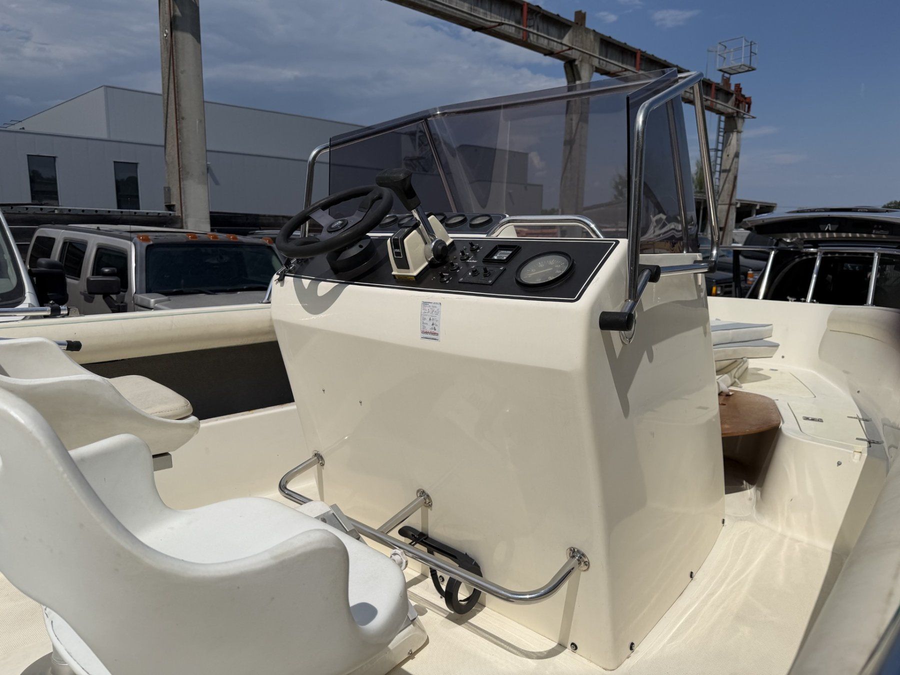 Molinari Bateaux: MOLINARI AM 651 KONSOLENBOOT – D'occasion à Avenches par BOOTTRANSPORTE 5