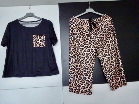 Sommer Kurz-Pyjama Grösse: M. im Leoparden-Style !