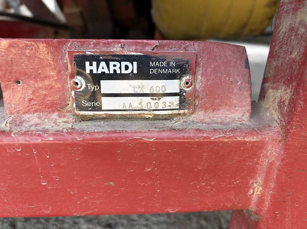 Tutte le macchine: Feldspritze Hardi LX 600 – Usato da Schmitten FR venduto da chris9992 3