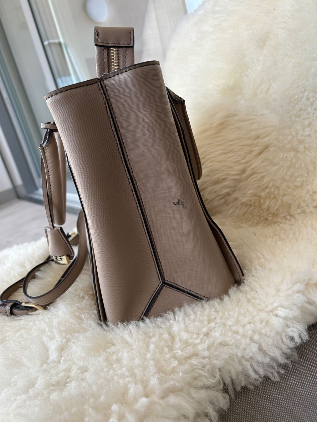 Guess Borse: Guess Handtasche – Usato da Roggwil BE venduto da Jessica085 1