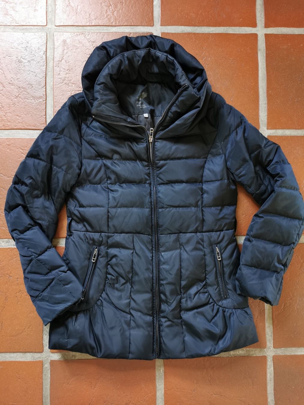 Maddison Jacken: Maddison; schwarze Winterjacke Gr. 38 – Gebraucht aus Boniswil von Totomat-Lady
