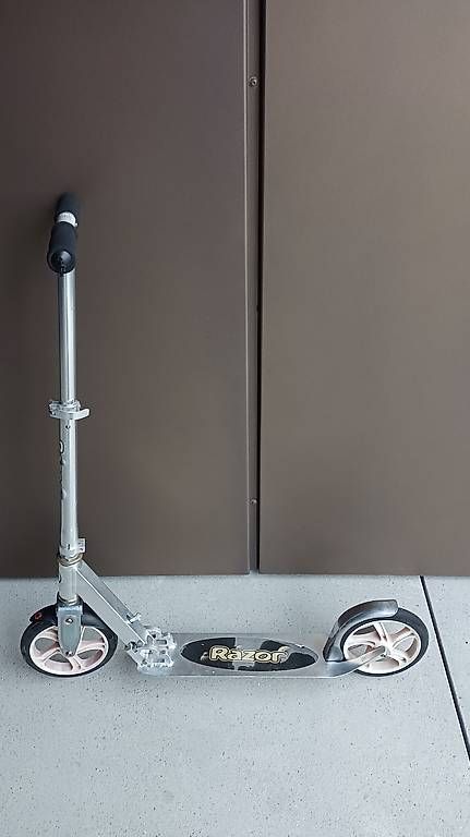Kickboard: trottinette razor – D'occasion à Thônex par dcas-1226 4