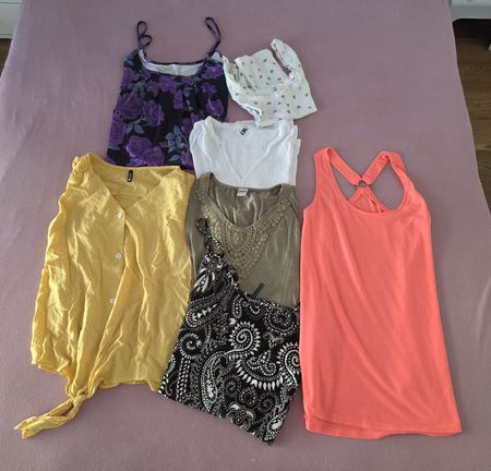 Damen Oberteile 7 Stk. Mix Grösse L/XL 