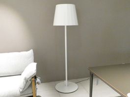 Kettal Outdoor-Stehleuchte Objects Neupreis Fr. 2'336.-