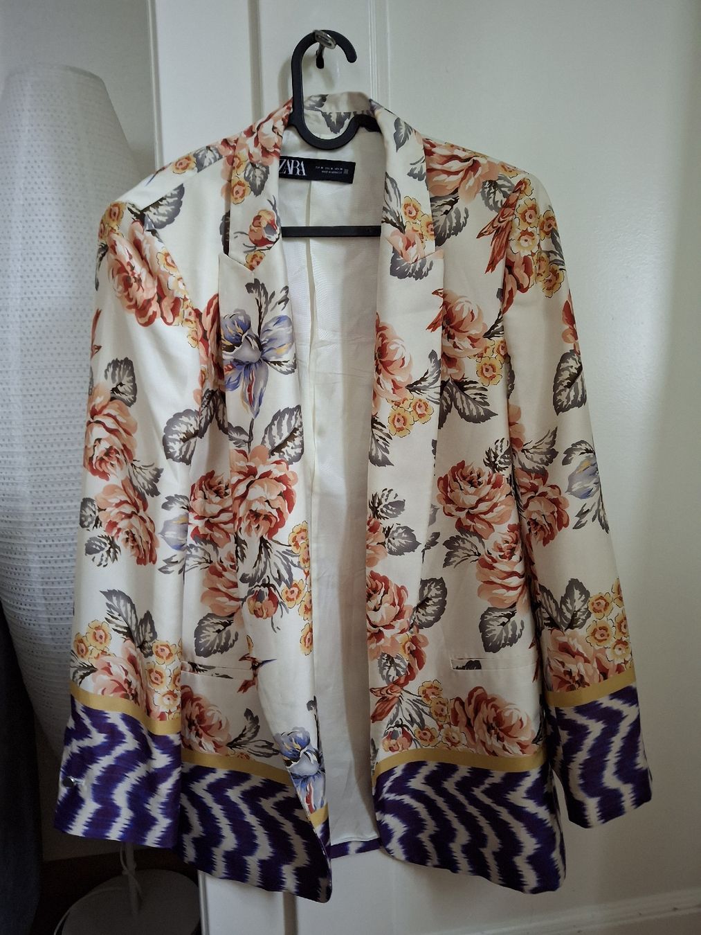 Zara Giacche: Blazer Kimono Zara M – Usato da Lausanne venduto da Cognitia