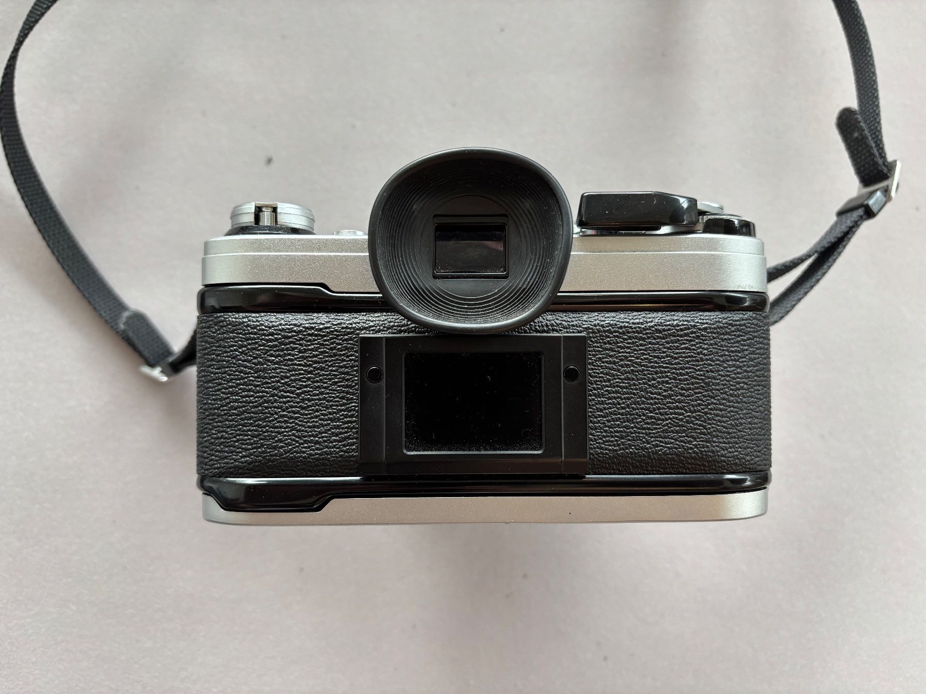 Canon Fotocamera: Analoge Kamera: Canon AE1 silber – Difettoso da Neukirch (Egnach) venduto da Endothermie-1970 2