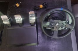 Lenkrad Thrustmaster T300 RS GT mit Pedalen