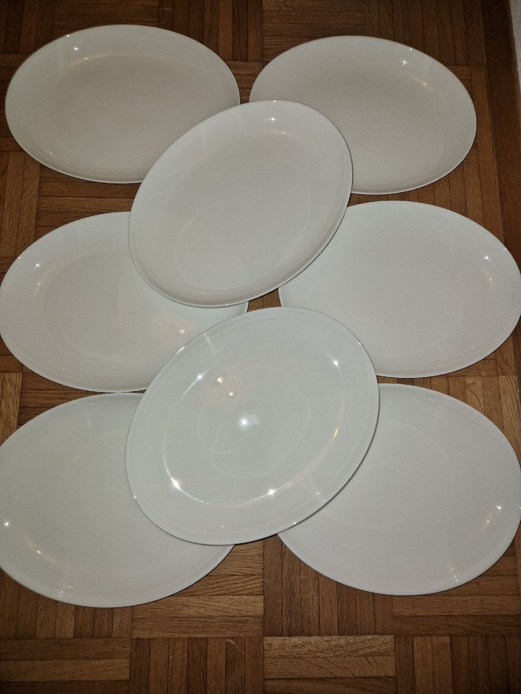 Teller: 8Teller weiss  guter Zustand – Gebraucht aus Etzwilen von mue_mm76 1