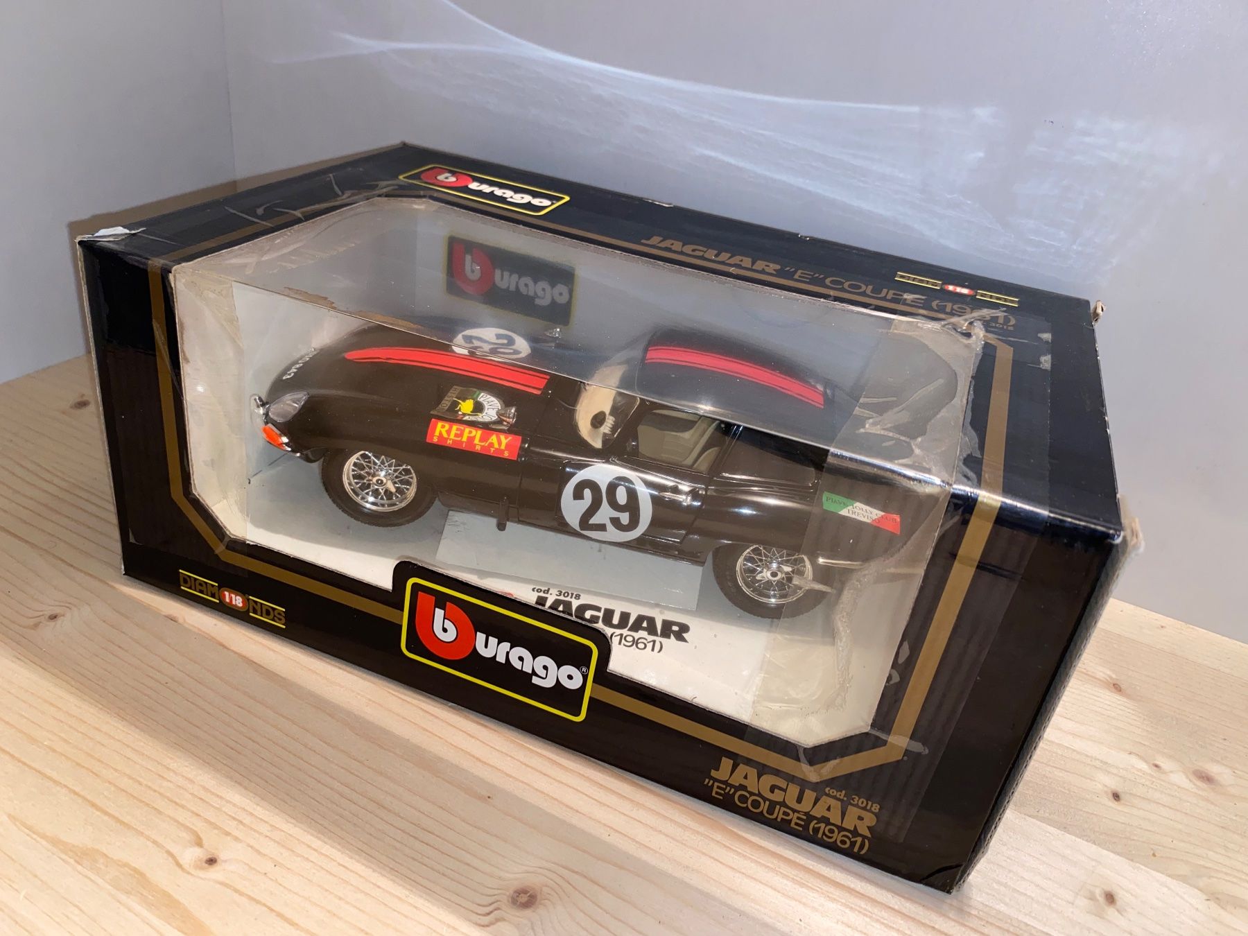 Jaguar Modellini d'auto: Jaguar E Type Coupe 1/18 seltene Rennversion – Nuovo (secondo la descrizione) da Wohlen AG venduto da PrivatSammlung 1