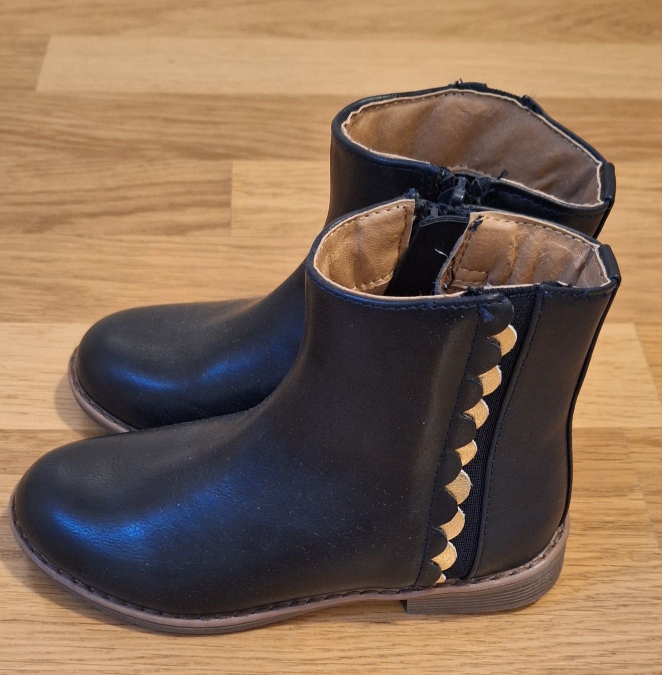 Vertbaudet Schuhe für Mädchen: Bottines fille taille 28 – Neu (gemäss Beschreibung) aus Yverdon-les-Bains von CelMt 1