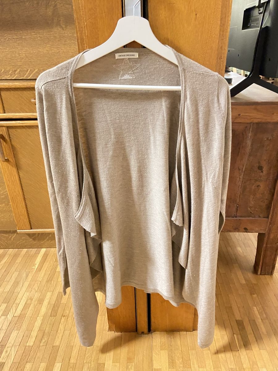 Maglioni & Felpe: Jaquette beige clair marque Vide Dressing – Usato da Veyrier venduto da sosozizou