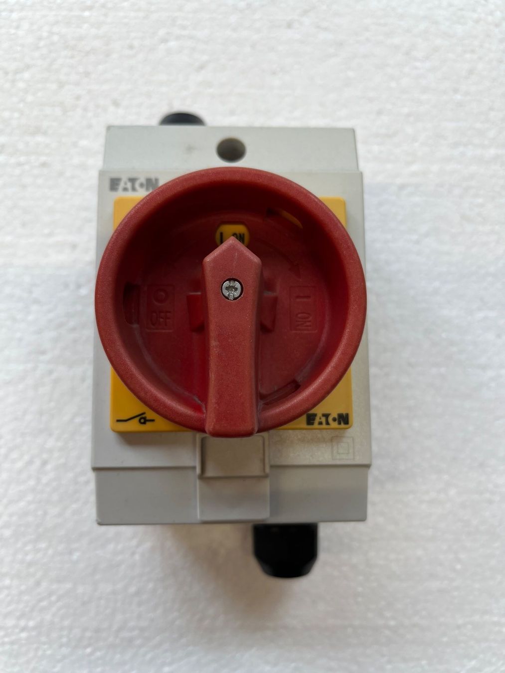 Eaton Interruttori: AP Hauptschalter 3x400V – Usato da Küblis venduto da hypofacto 2