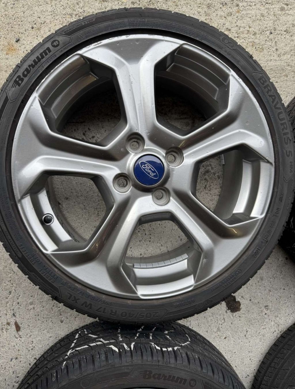 Ford Cerchioni: Felgen mit neuen Reifen – Nuovo (secondo la descrizione) da Aarwangen venduto da iiv_9dtw 2