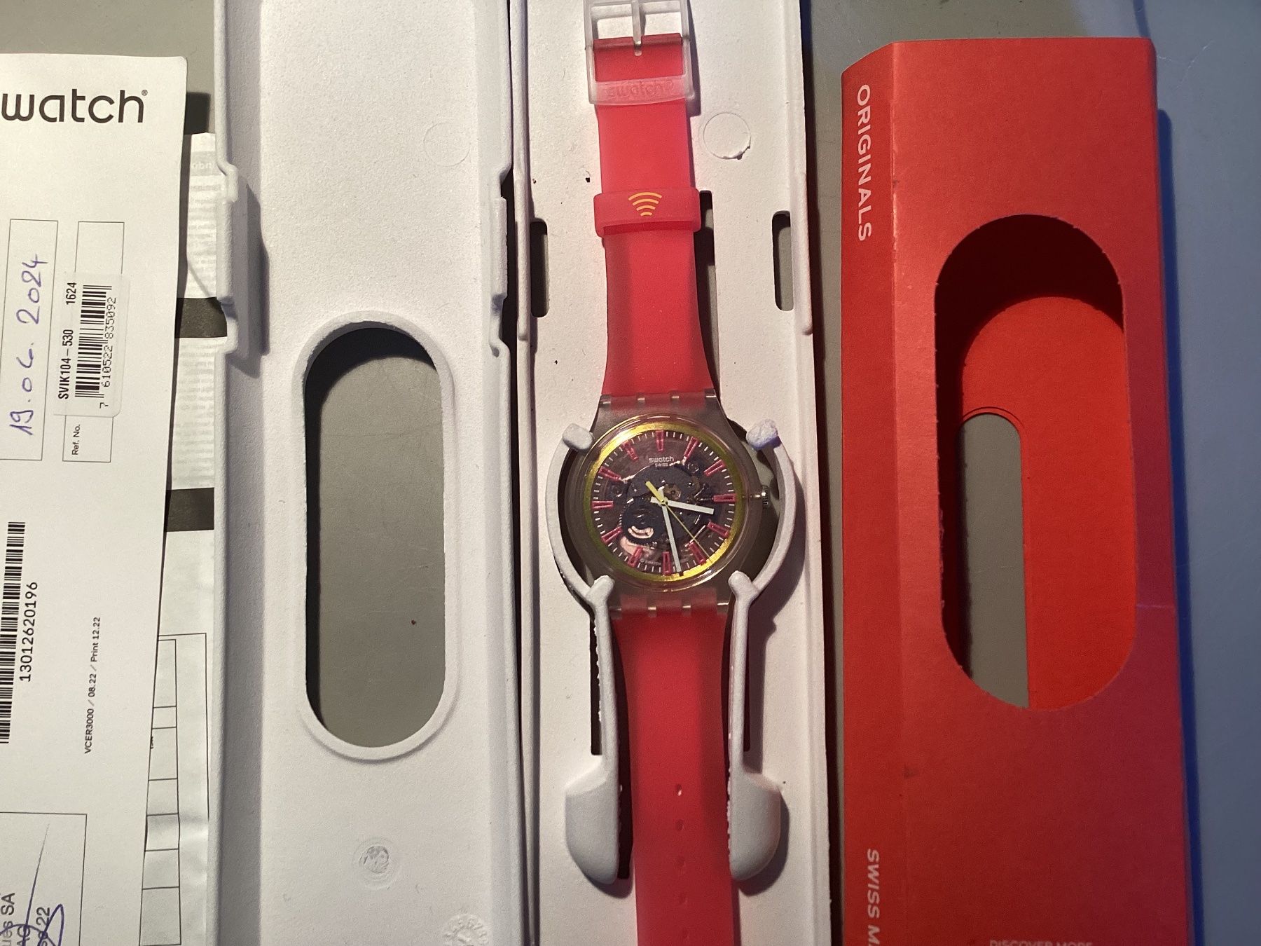 Swatch Uhren: Swatch – Neu und originalverpackt aus Basel von castipia 2