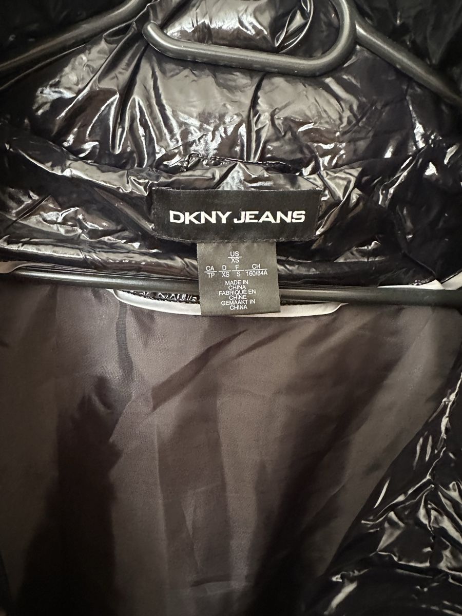 DKNY Giacche: DKNY Winterjacke – Nuovo (secondo la descrizione) da Mülligen venduto da Terezah 3