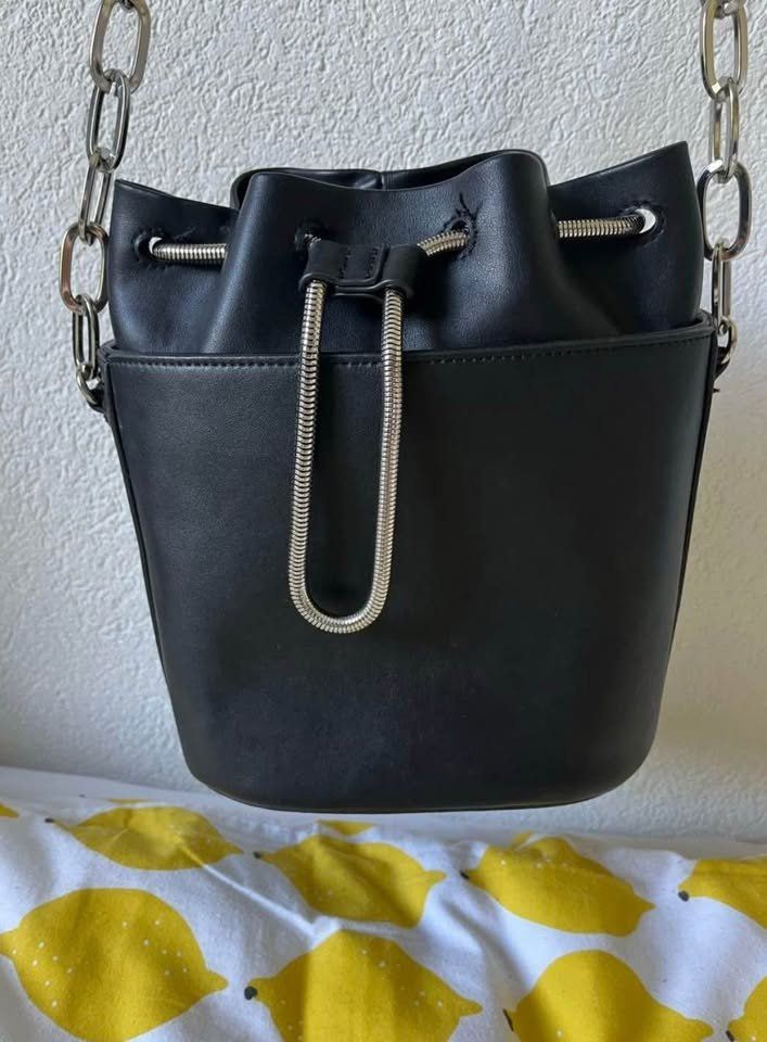 Taschen für Damen: Sac à main 22x25cm – Gebraucht aus Bramois von cyr_sb8d 1