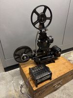 Pathé Baby Projektor (9.5mm) inkl. Filmen & Zubehör