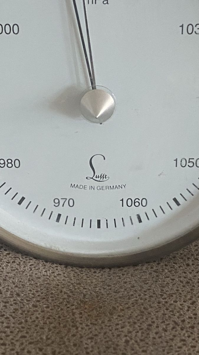 Autres appareils anciens: Lufft Barometer hPa Made in Germany ca 8.5 cm – D'occasion à Zürich par Timi80 1