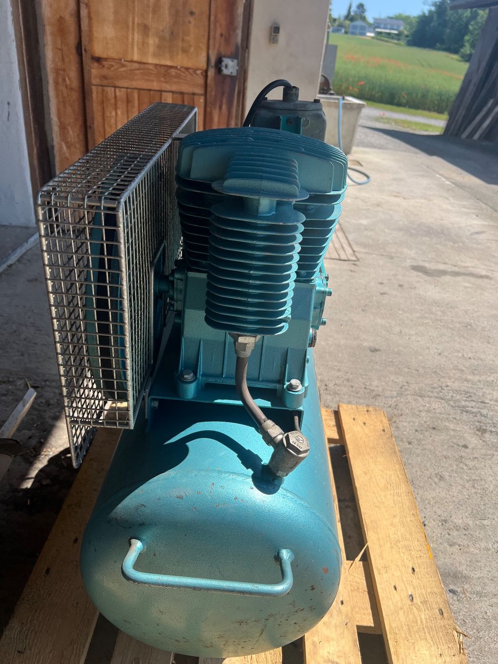 Compressori: CH Druckluftkompressor ERAG 75 Lt. – Usato da Ottenbach venduto da Axon1 1