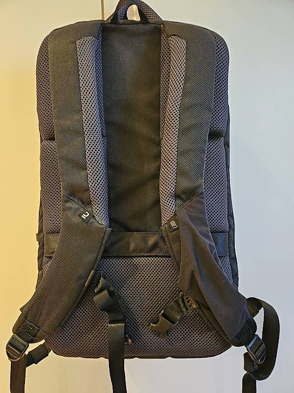 Decathlon Rucksäcke: Rucksack Quechua, 23 Liter – Gebraucht aus Horgen von battery_91 1