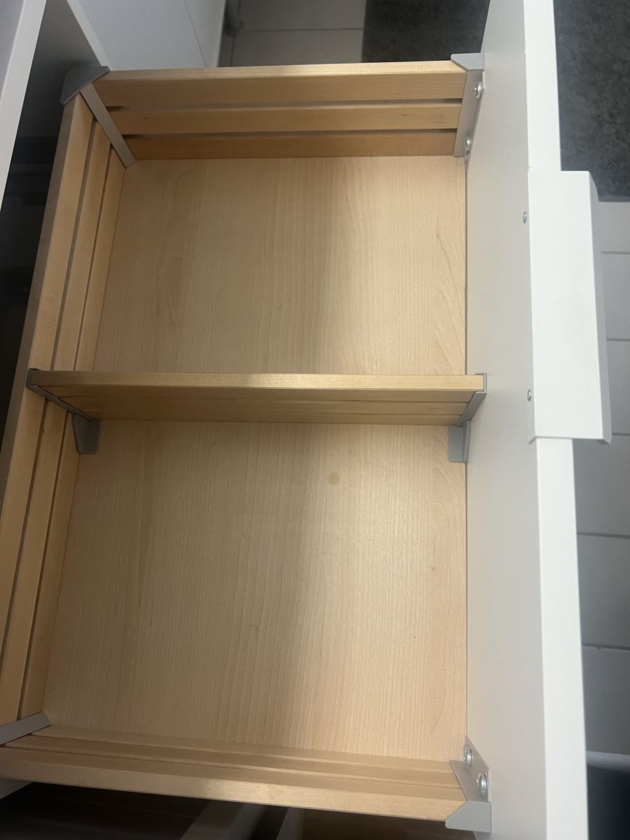Ikea Armoires: Badezimmerschrank – D'occasion à Unterengstringen par cck_ 1