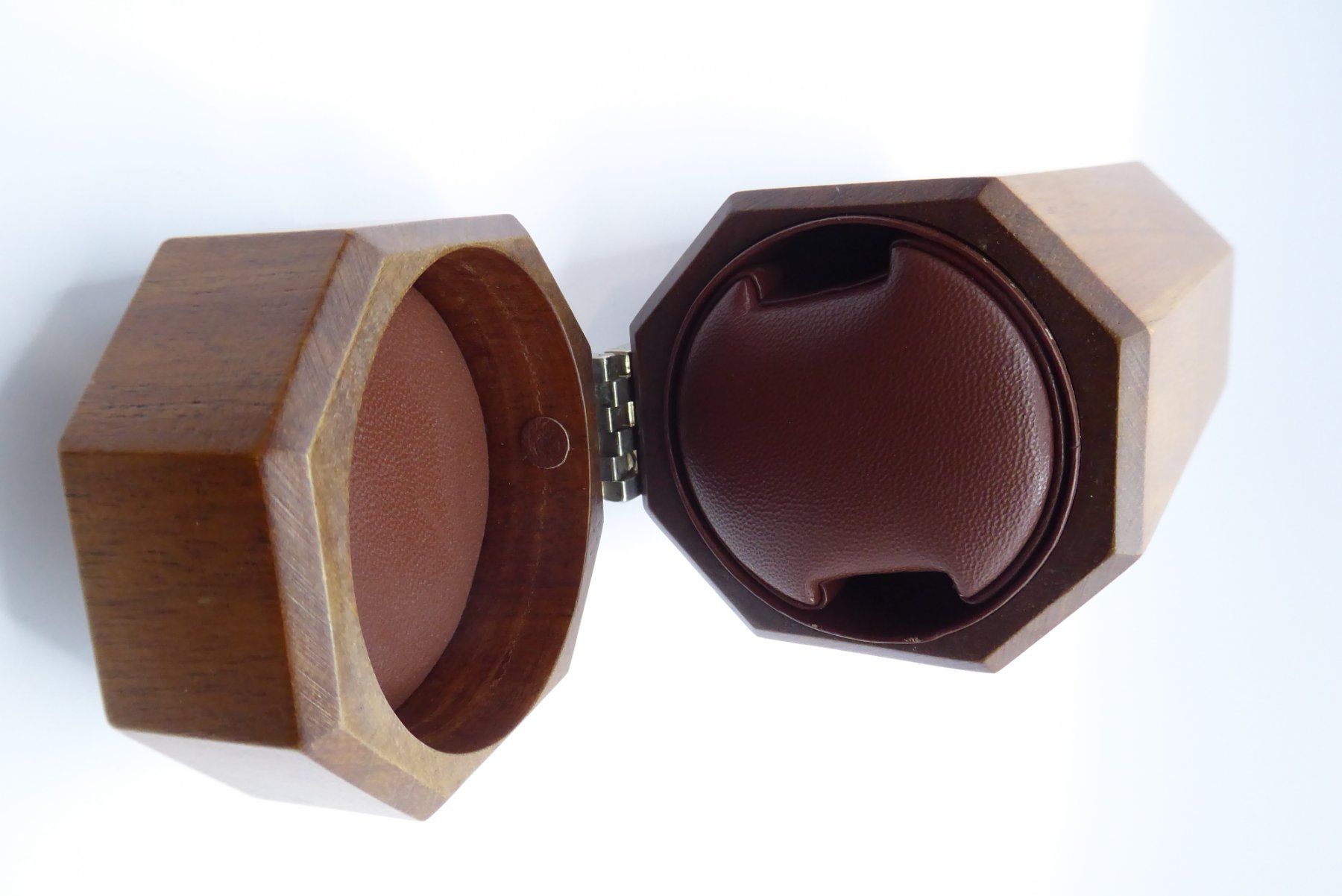 Scatole porta orologi: Edouard Geneve Cylinder box for watch – Usato da Geneve venduto da adr_xk6n 2